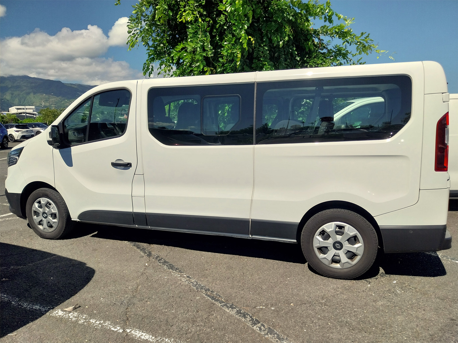 Mercedes Shuttle  ou Renault trafic